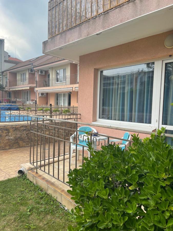 Le Premiere Randevu Apartment สวิติ วลัส ภายนอก รูปภาพ