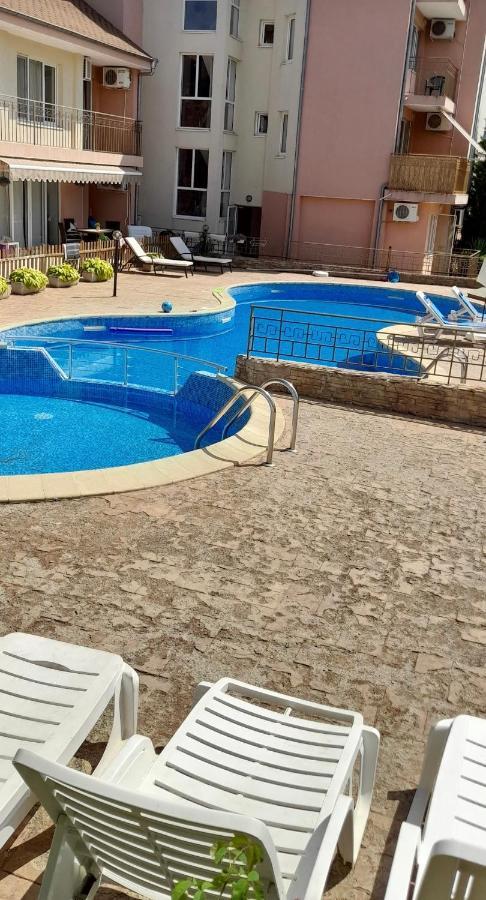 Le Premiere Randevu Apartment สวิติ วลัส ภายนอก รูปภาพ
